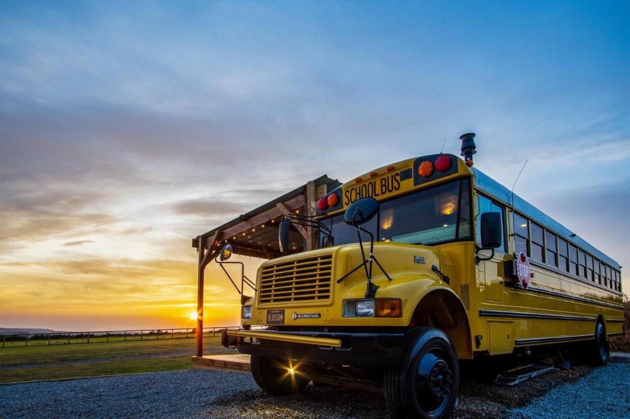American School Bus - 1 Bedroom - Blossom Farm - Tiers Cross Johnston Ngoại thất bức ảnh
